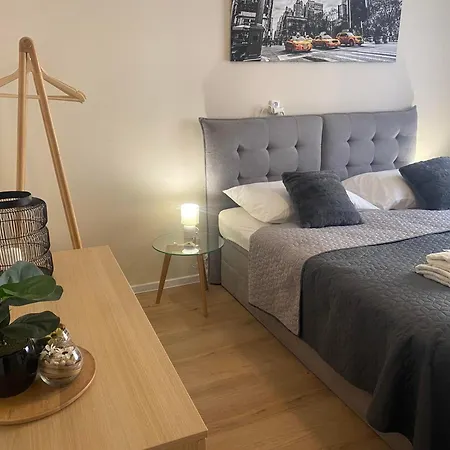 Sting Lägenhetshotell 3*